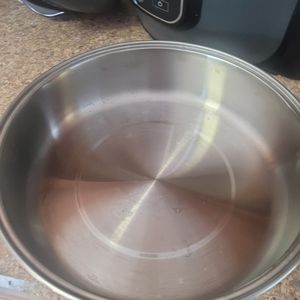 New stainless steel saucepan/egg poacher